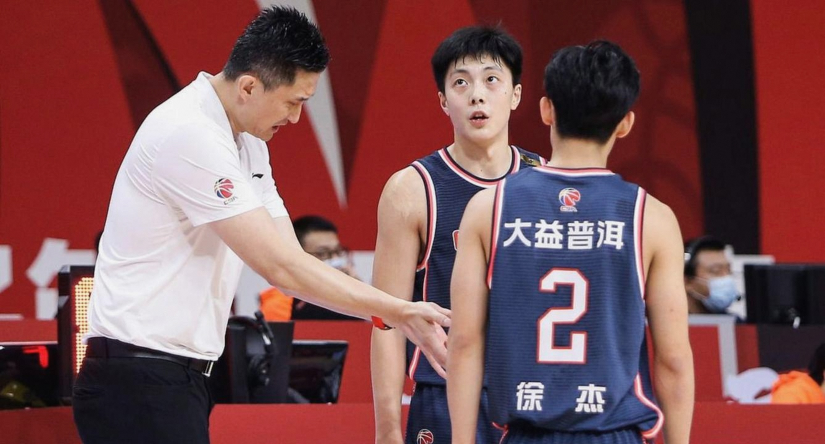 关于浓眉哥与80激战C9分钟风云突变广东宏远赛前再遭质疑，这一次真的上海久事今晚绝杀压哨的信息